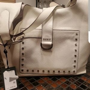 Dkny purse nwt